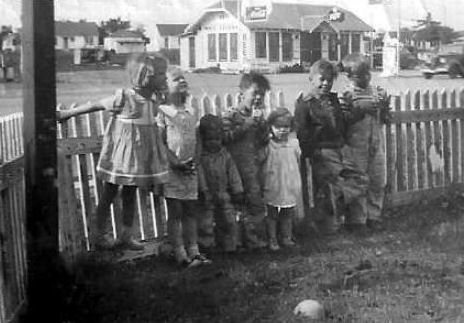 Matney boys with Priott cousins